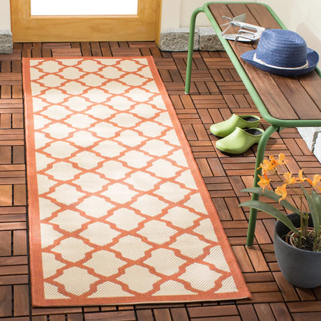 Safavieh Courtyard 2'-3" x 6'-7" Rug in Beige / Terracotta