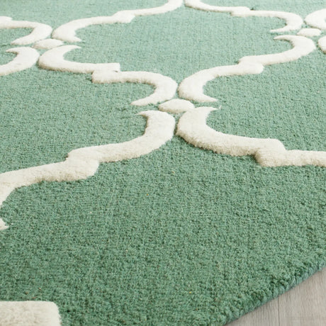 Safavieh Cambridge 6'-0" x 6'-0" Rug in Teal / Ivory