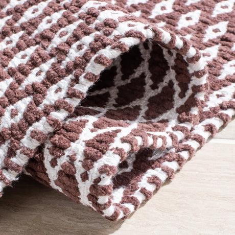 Safavieh Boston 5'-0" x 8'-0" Rug in Brown