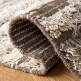 Safavieh Casablanca 4'-0" x 6'-0" Rug in Natural / Ivory