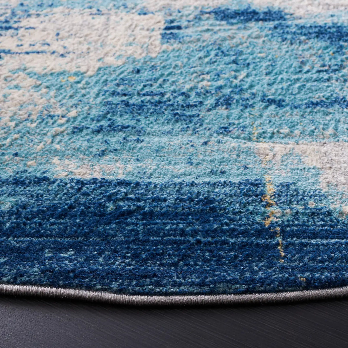 Safavieh Jasper 100 6'-7" x 6'-7" Rug in Navy / Ivory