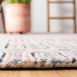 Safavieh Micro-Loop 4'-0" x 6'-0" Rug in Pink / Grey