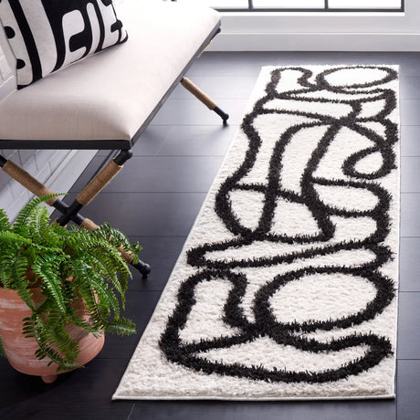 Safavieh Norway 2'-2" x 10'-0" Rug in Ivory / Black