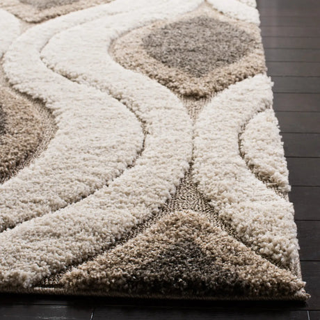 Safavieh Florida Shag 9'-6" x 13'-0" Rug in Cream / Smoke