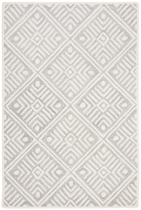 Safavieh Micro-Loop 4'-0" x 6'-0" Rug in Grey / Ivory