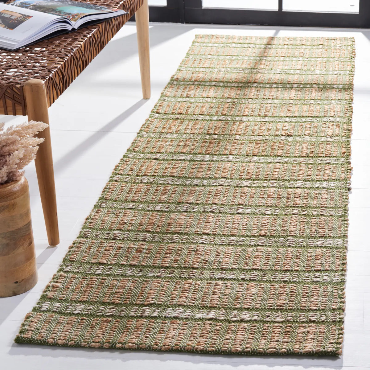 Safavieh Natural Fiber 2'-3" x 8'-0" Rug in Green / Natural