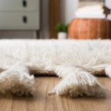 Safavieh Casablanca 5'-0" x 8'-0" Rug in Blue / Ivory