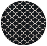 Safavieh Montauk 6'-0" x 6'-0" Rug in Black / Ivory