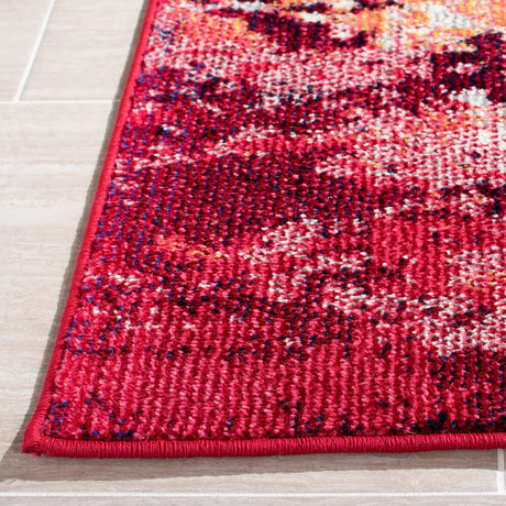 Safavieh Madison 4'-0" x 6'-0" Rug in Red / Ivory