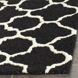 Safavieh Cambridge 2'-6" x 10'-0" Rug in Black / Ivory