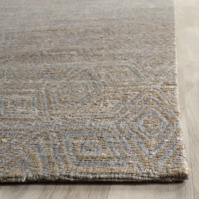 Safavieh Cape Cod 8'-0" x 10'-0" Rug in Grey / Sand