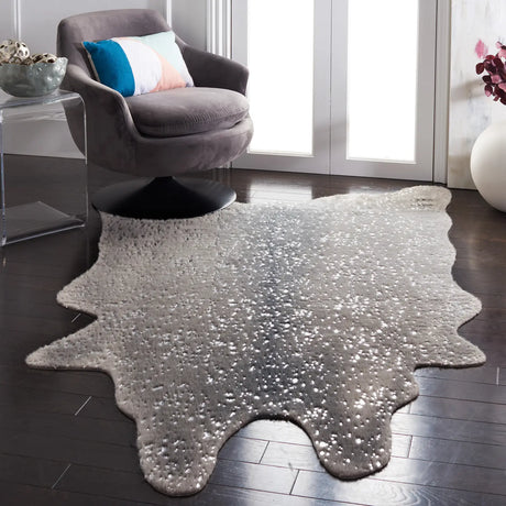 Safavieh Faux Cowhide 5'-0" x 6'-5" Rug in Dark Grey / Silver