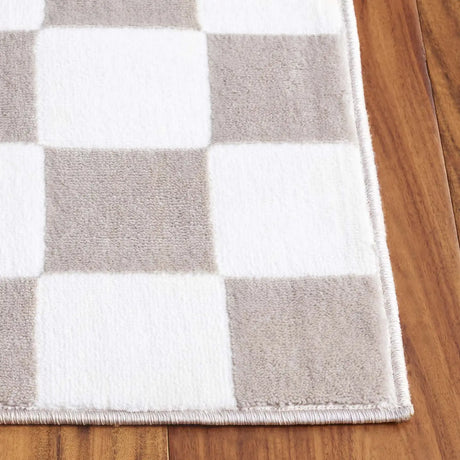 Safavieh Groove 4'-0" x 6'-0" Rug in Beige / Ivory