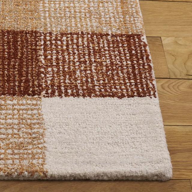 Safavieh Genre 4'-0" x 6'-0" Rug in Ivory / Rust