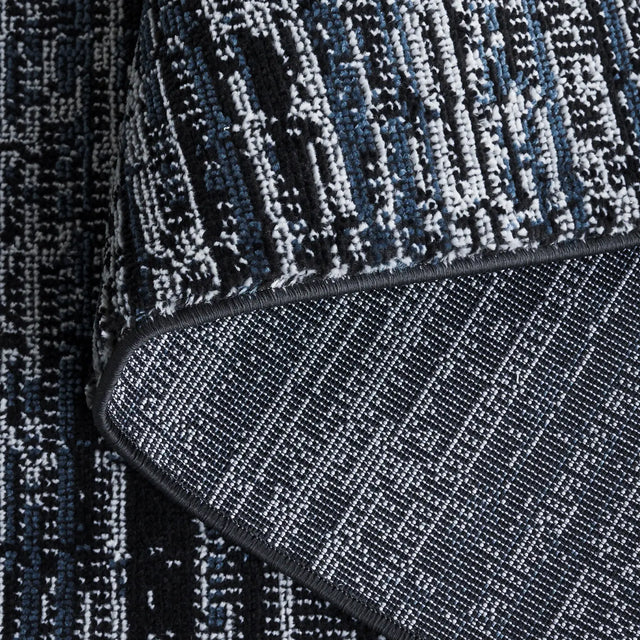 Safavieh Mila 4'-0" x 6'-0" Rug in Dark Blue / Black