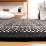 Safavieh Vermont 4'-0" x 6'-0" Rug in Black
