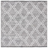 Safavieh Kilim 6'-0" x 6'-0" Rug in Black / Ivory