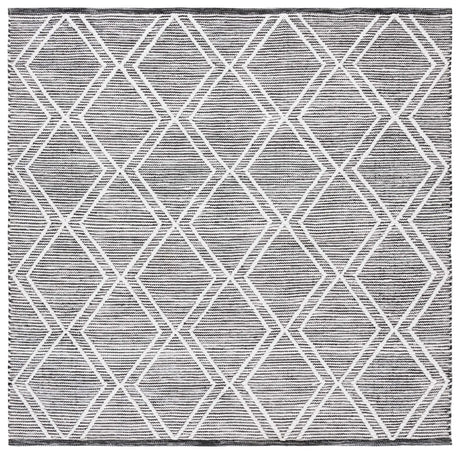 Safavieh Kilim 6'-0" x 6'-0" Rug in Black / Ivory