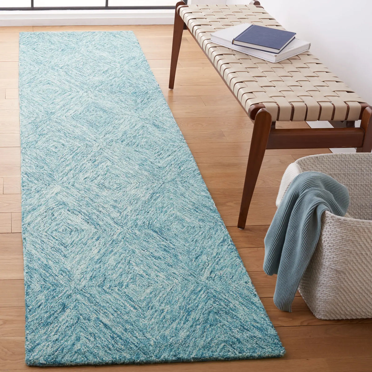 Safavieh Metro 2'-3" x 9'-0" Rug in Light Blue