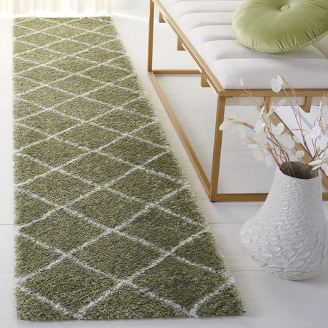 Safavieh Tahoe Shag 2'-0" x 9'-0" Rug in Sage / White