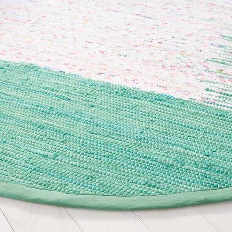 Safavieh Montauk 6'-0" x 6'-0" Rug in Ivory / Sea Green