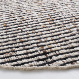 Safavieh Natura 6'-0" x 6'-0" Rug in Black / Ivory