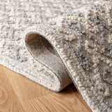 Safavieh Trace 4'-0" x 6'-0" Rug in Grey / Beige