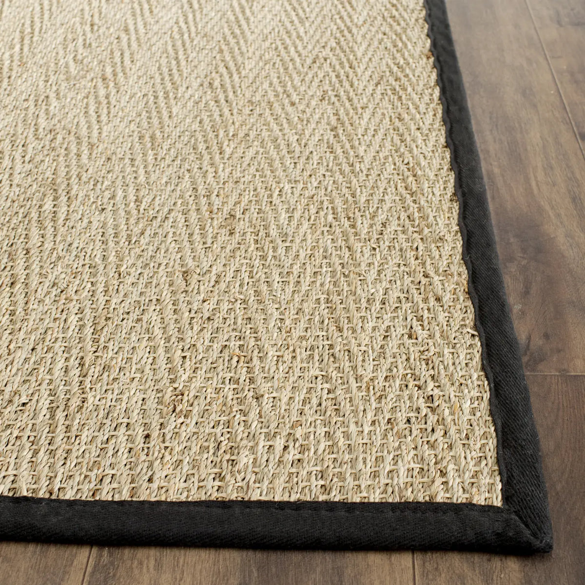 Safavieh Natural Fiber 2'-6" x 10'-0" Rug in Natural / Black