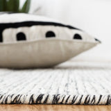 Safavieh Natura 4'-0" x 6'-0" Rug in Ivory / Black