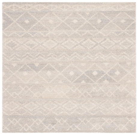 Safavieh Casablanca 6'-0" x 6'-0" Rug in Grey / Beige