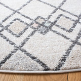 Safavieh Amsterdam 6'-7" x 6'-7" Rug in Ivory / Beige