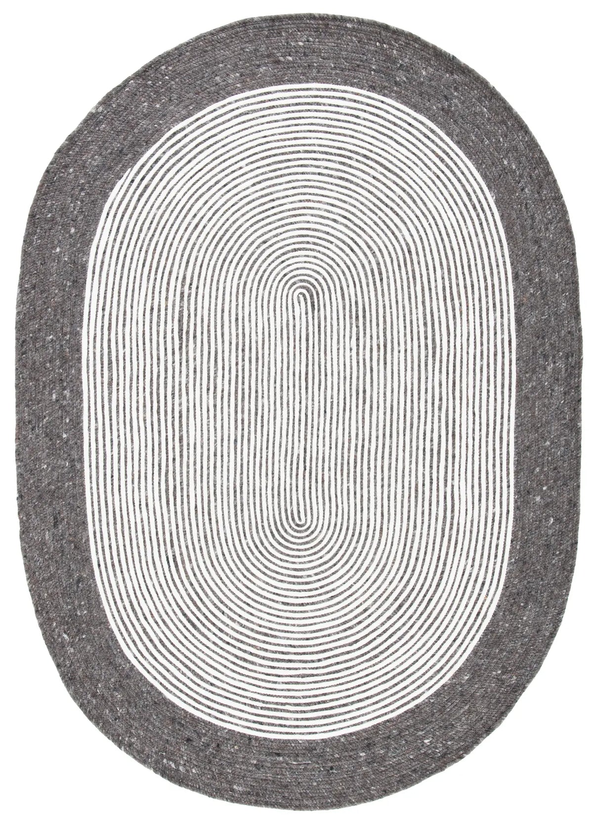 Safavieh Braided 5'-0" x 7'-0" Rug in Charcoal / Ivory