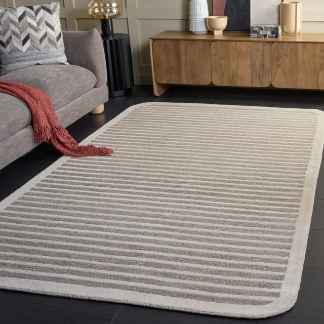 Safavieh Ebony 5'-0" x 8'-0" Rug in Grey / Ivory