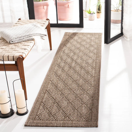 Safavieh Palm Beach 2'-0" x 8'-0" Rug in Silver