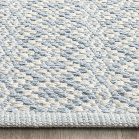 Safavieh Montauk 2'-3" x 11'-0" Rug in Ivory / Light Blue