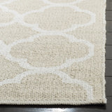 Safavieh Montauk 4'-0" x 6'-0" Rug in Beige / Ivory