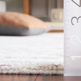 Safavieh Ebony 4'-0" x 6'-0" Rug in Ivory / Light Brown