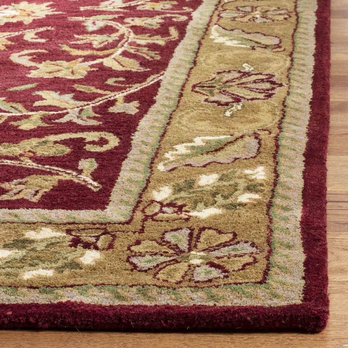 Safavieh Heritage 5'-0" x 8'-0" Rug in Red / Gold