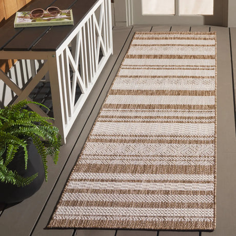 Safavieh Beach House 2'-0" x 8'-0" Rug in Navy / Ivory
