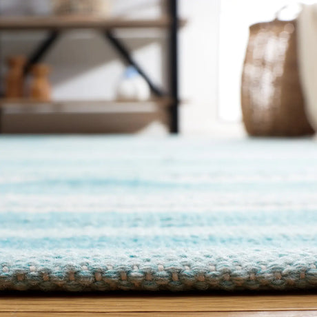 Safavieh Striped Kilim 4'-0" x 6'-0" Rug in Turquoise / Ivory
