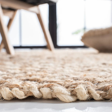 Safavieh Natural Fiber 4'-0" x 6'-0" Rug in Ivory / Natural