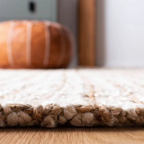 Safavieh Natural Fiber 4'-0" x 6'-0" Rug in Ivory / Light Brown