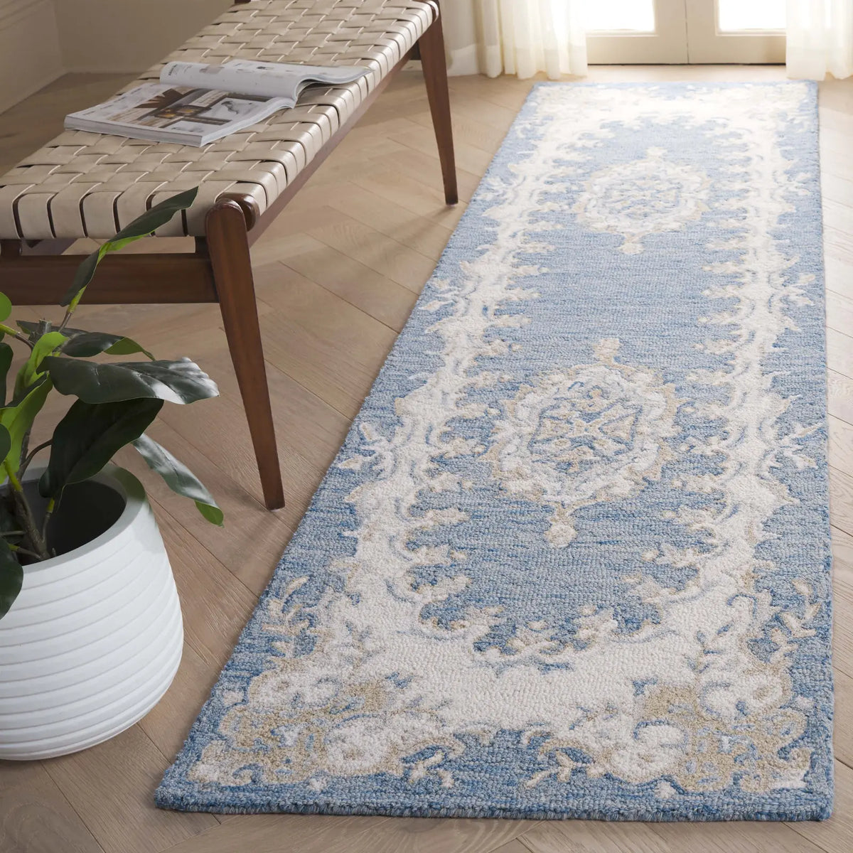 Safavieh Ebony 2'-3" x 9'-0" Rug in Blue / Ivory