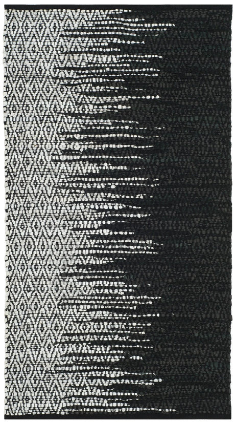 Safavieh Vintage Leather 2'-0" x 3'-0" Rug in Light Grey / Black