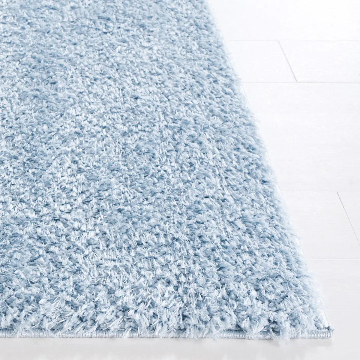 Safavieh Lindsay Shag 4'-0" x 6'-0" Rug in Aqua