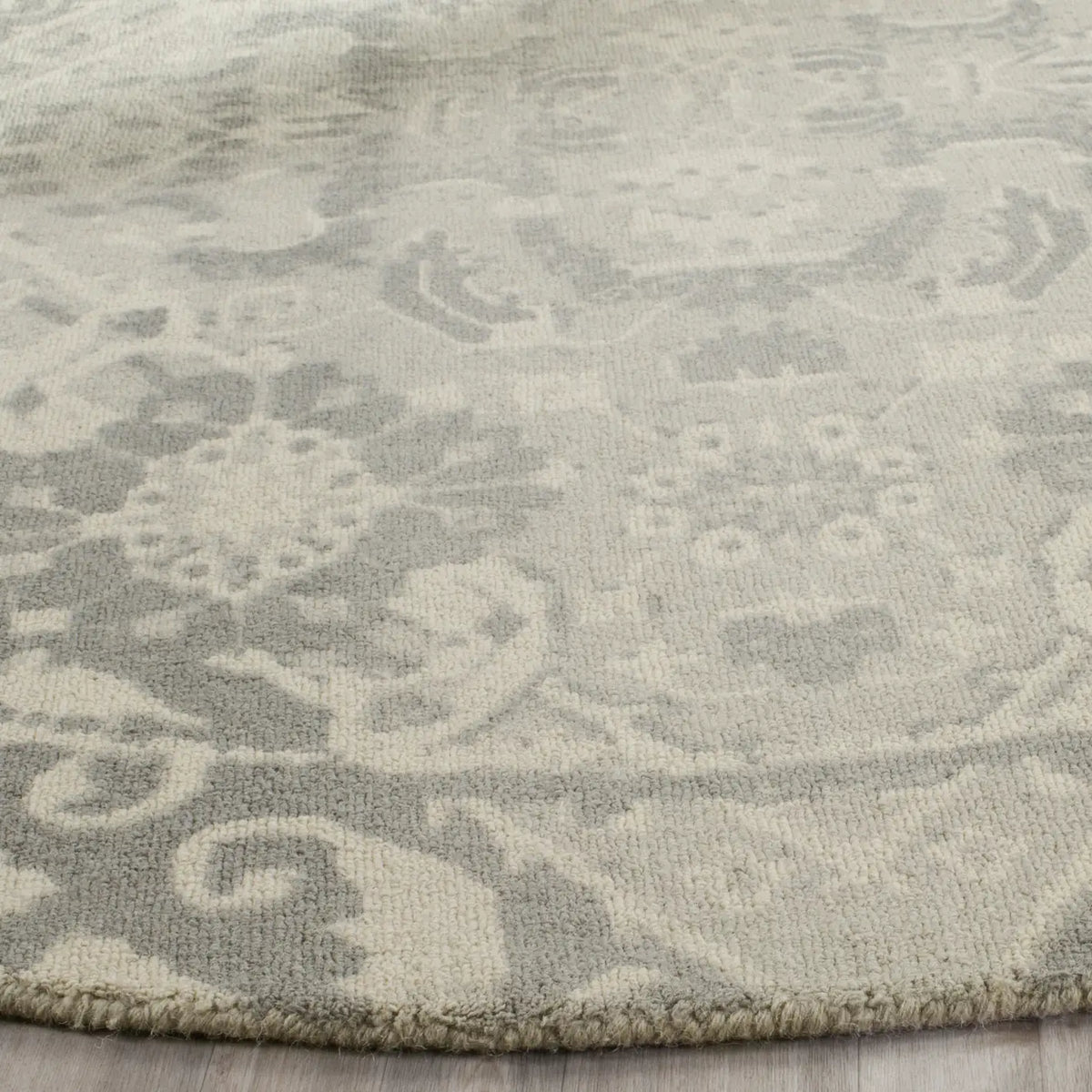 Safavieh Restoration Vintage 6'-0" x 6'-0" Rug in Light Grey / Ivory