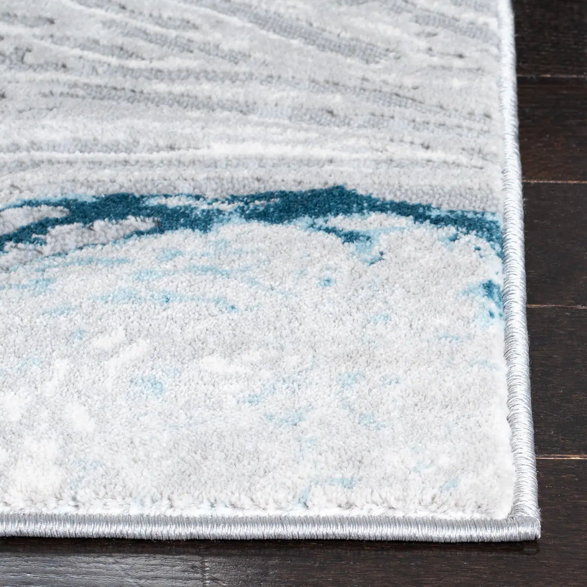Safavieh Meadow 500 4'-0" x 6'-0" Rug in Grey / Blue