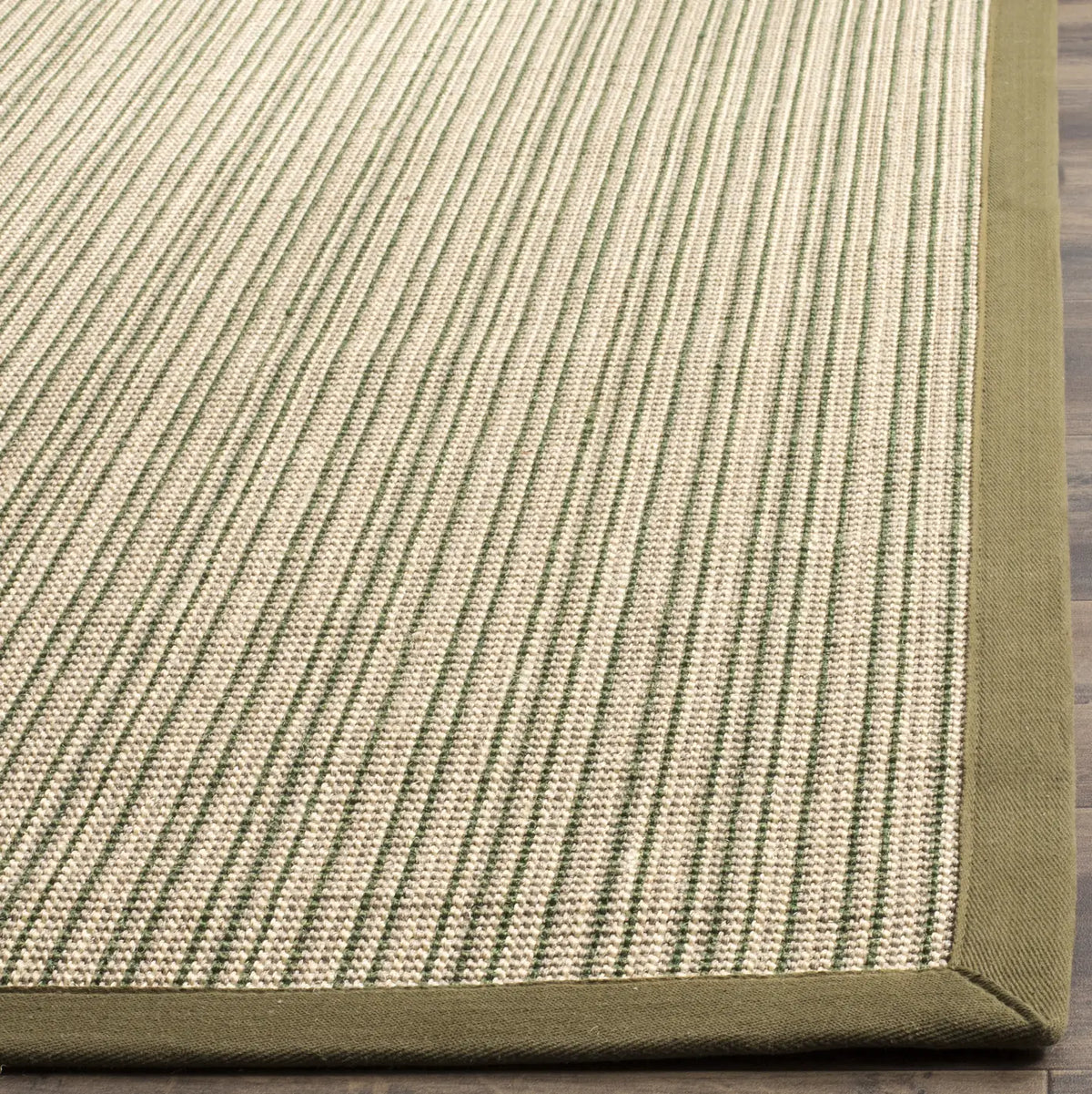 Safavieh Natural Fiber 5'-0" x 8'-0" Rug in Green / Green