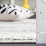 Safavieh Adirondack 4'-0" x 6'-0" Rug in Ivory / Dark Green