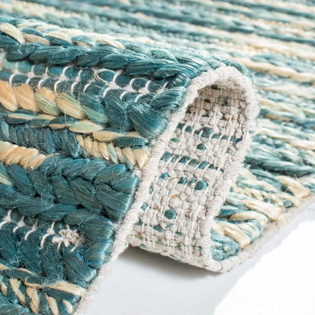 Safavieh Natural Fiber 4'-0" x 6'-0" Rug in Dark Green / Natural